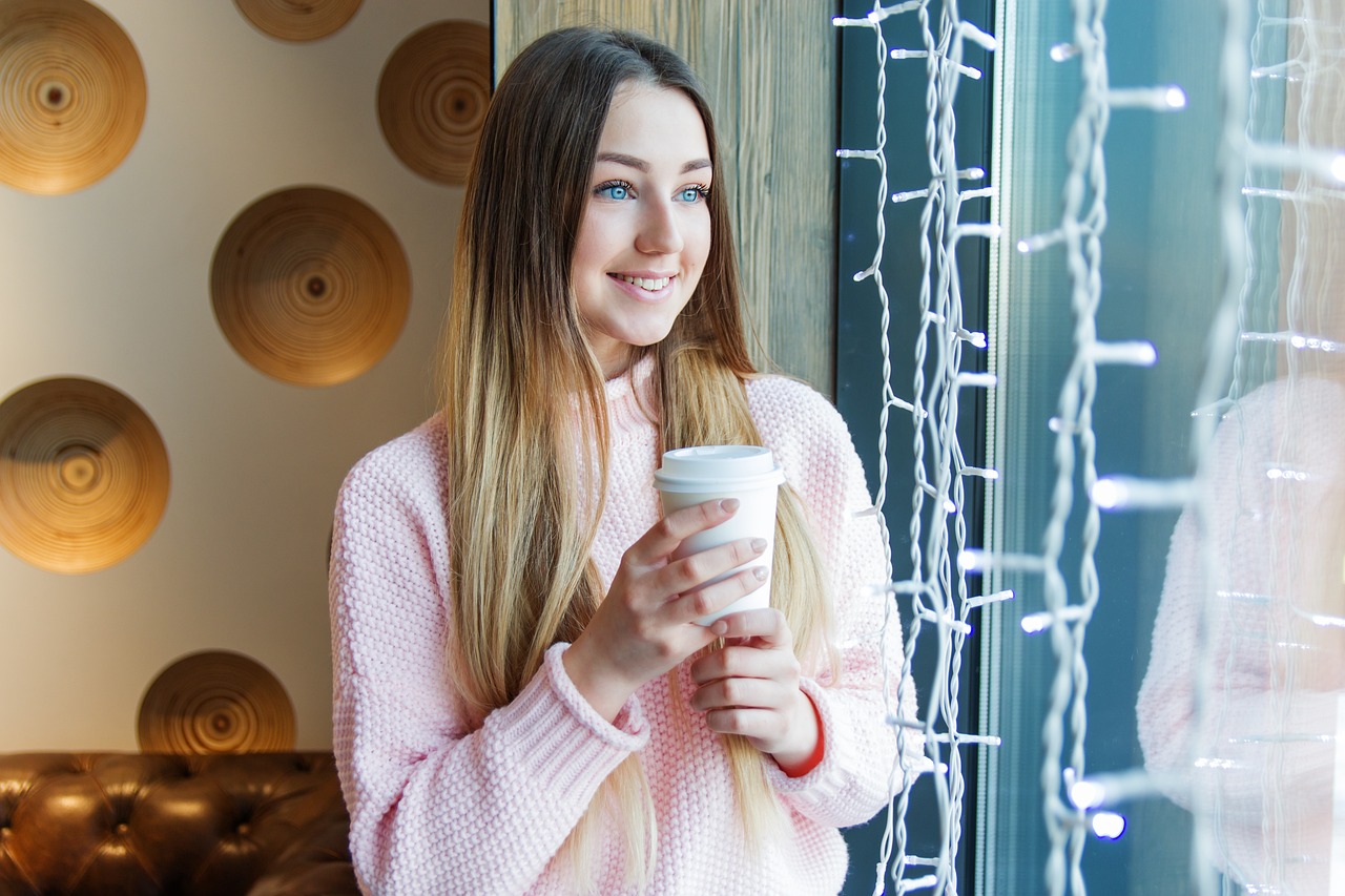 妻子月子期间丈夫的决策，母亲被赶走的背后